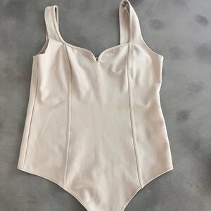 NWOT Abercrombie & Fitch Soft AF Sweetheart Thong Bodysuit in Beige Size Large